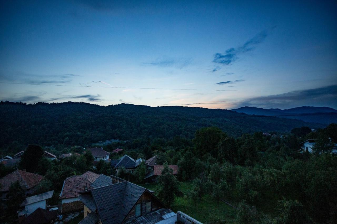 Casa Moroeni Hotel Luaran gambar